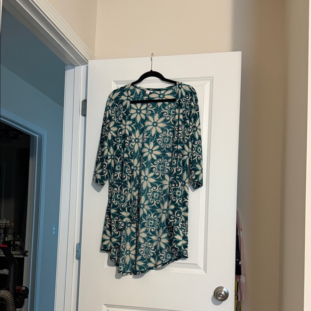 Floral Patterned Cardigan Top